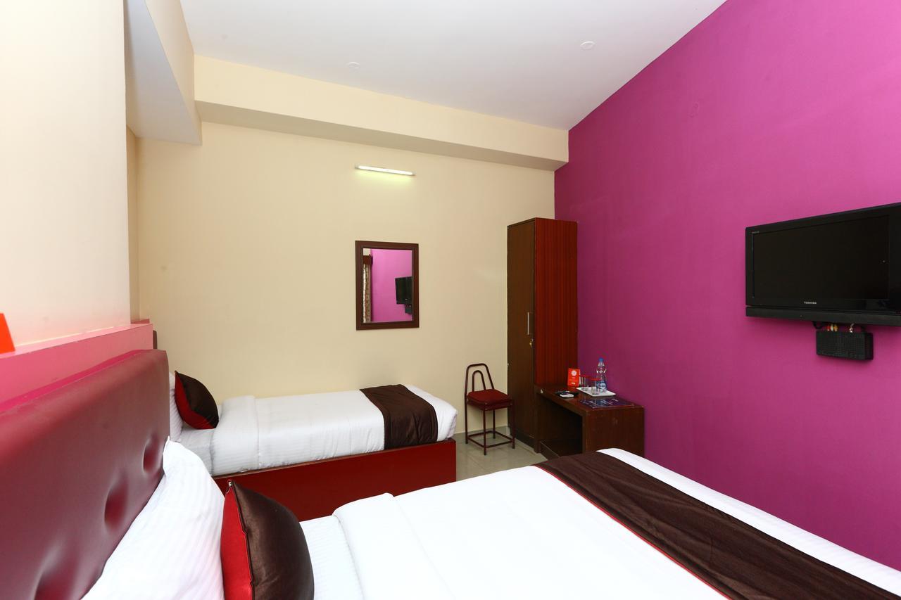 Oyo 8410 Rajeswari Tower Hotel