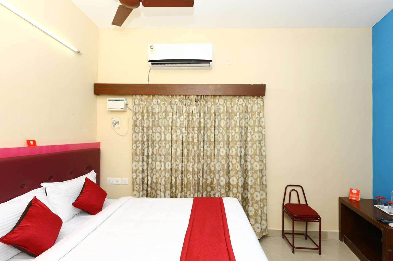 Oyo 8410 Rajeswari Tower 3*