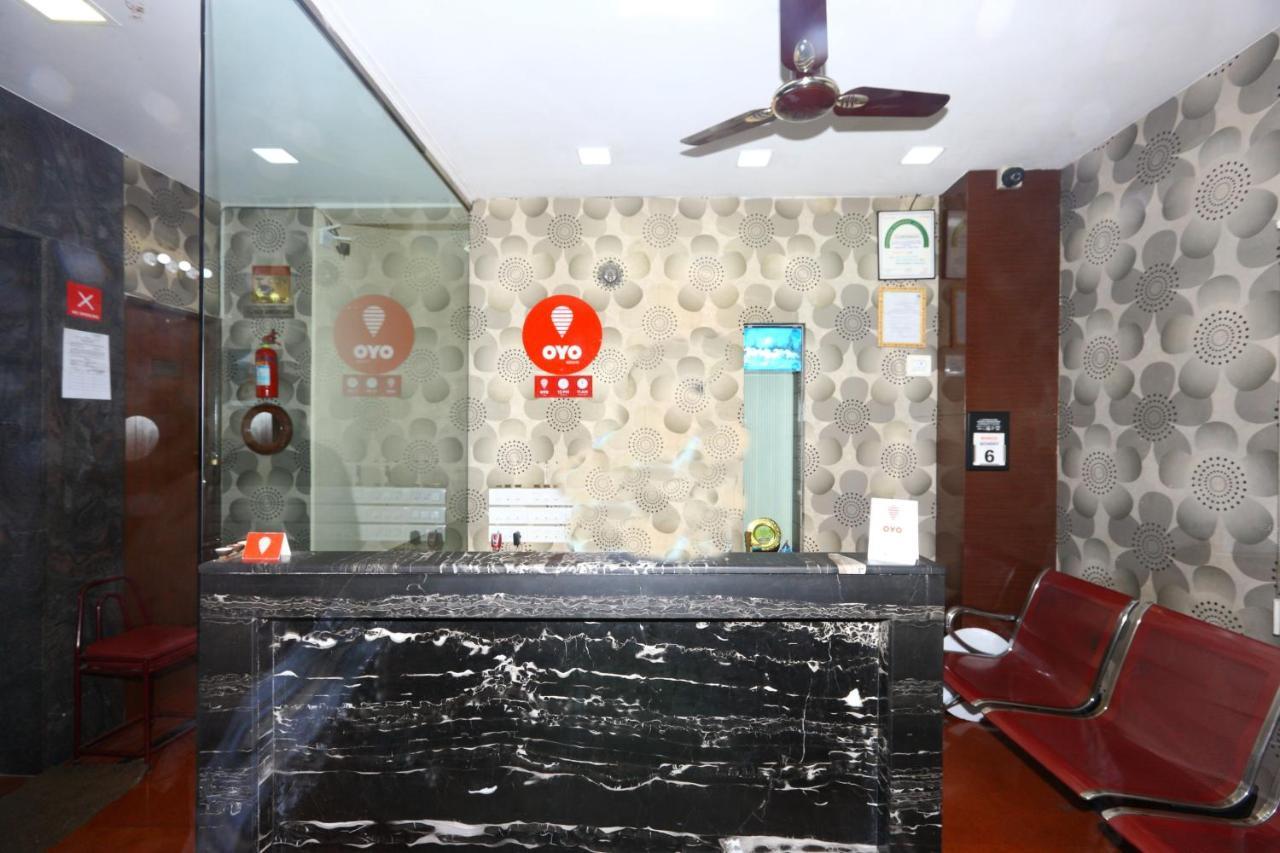 Oyo 8410 Rajeswari Tower Hotel