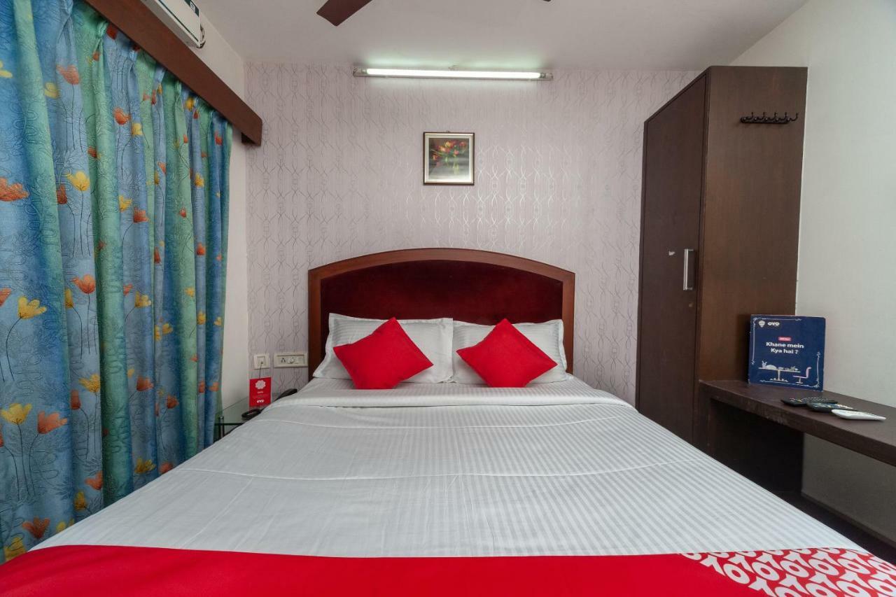 Oyo 8410 Rajeswari Tower 3*